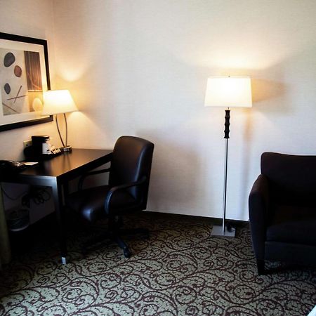 Hampton Inn & Suites Sharon West Middlesex Esterno foto