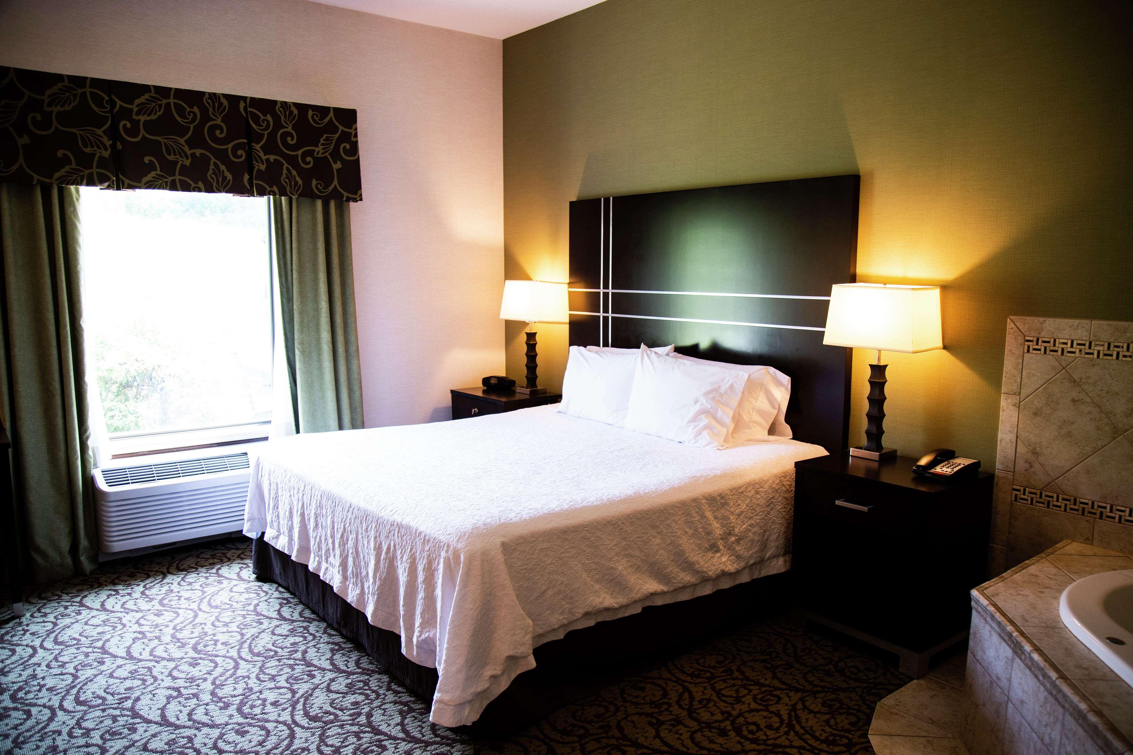 Hampton Inn & Suites Sharon West Middlesex Esterno foto