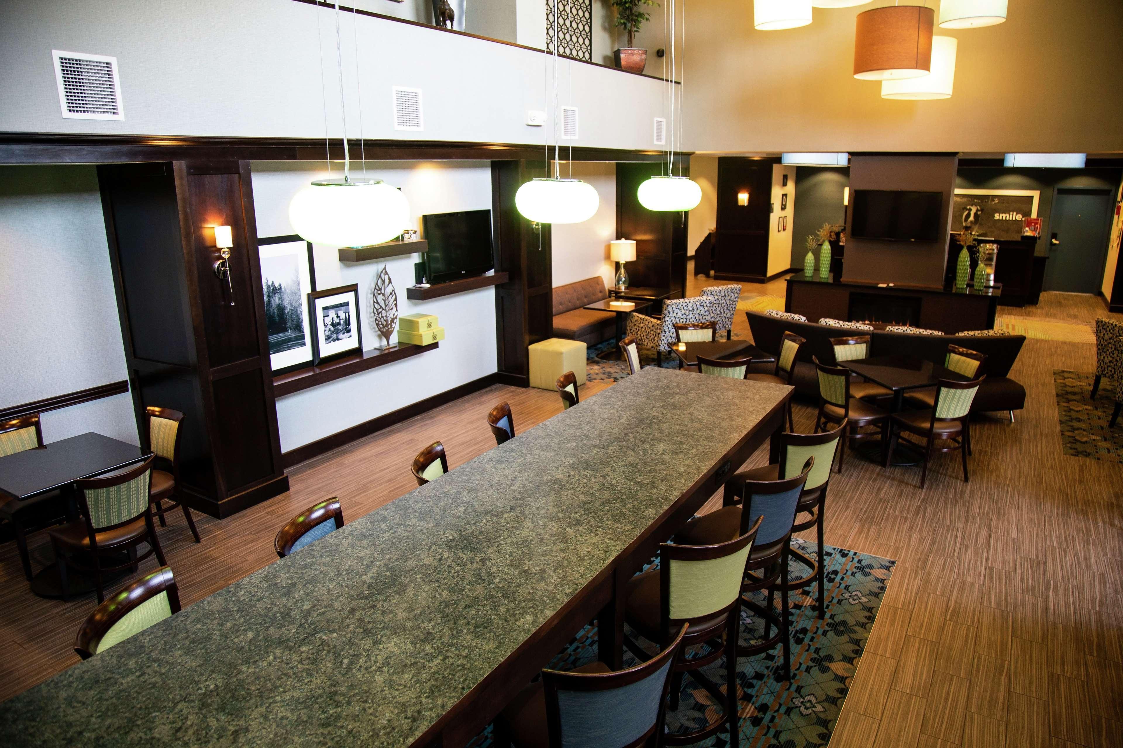 Hampton Inn & Suites Sharon West Middlesex Esterno foto