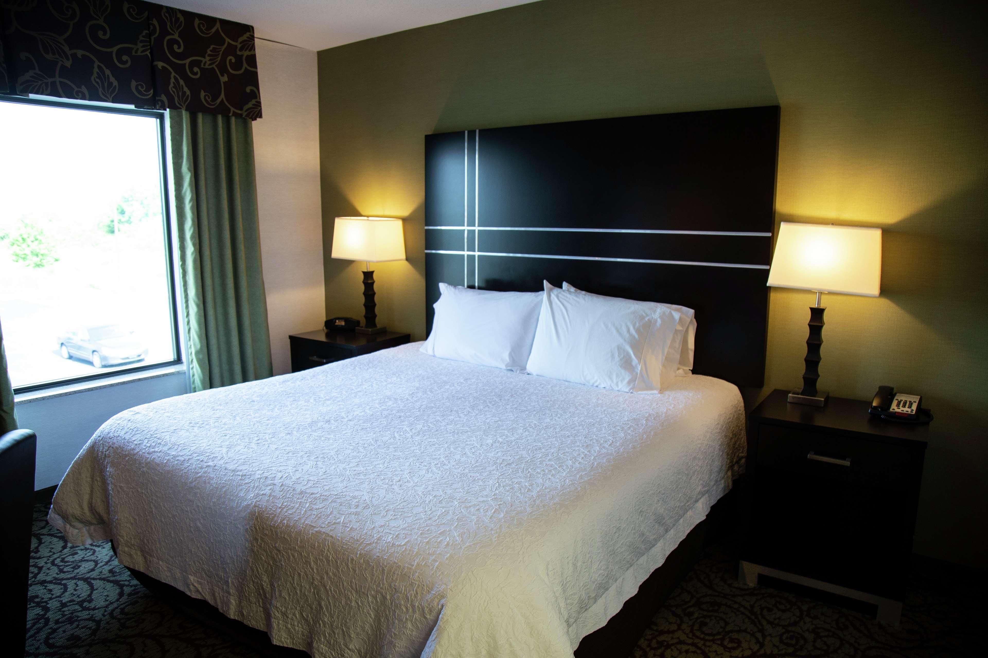 Hampton Inn & Suites Sharon West Middlesex Esterno foto