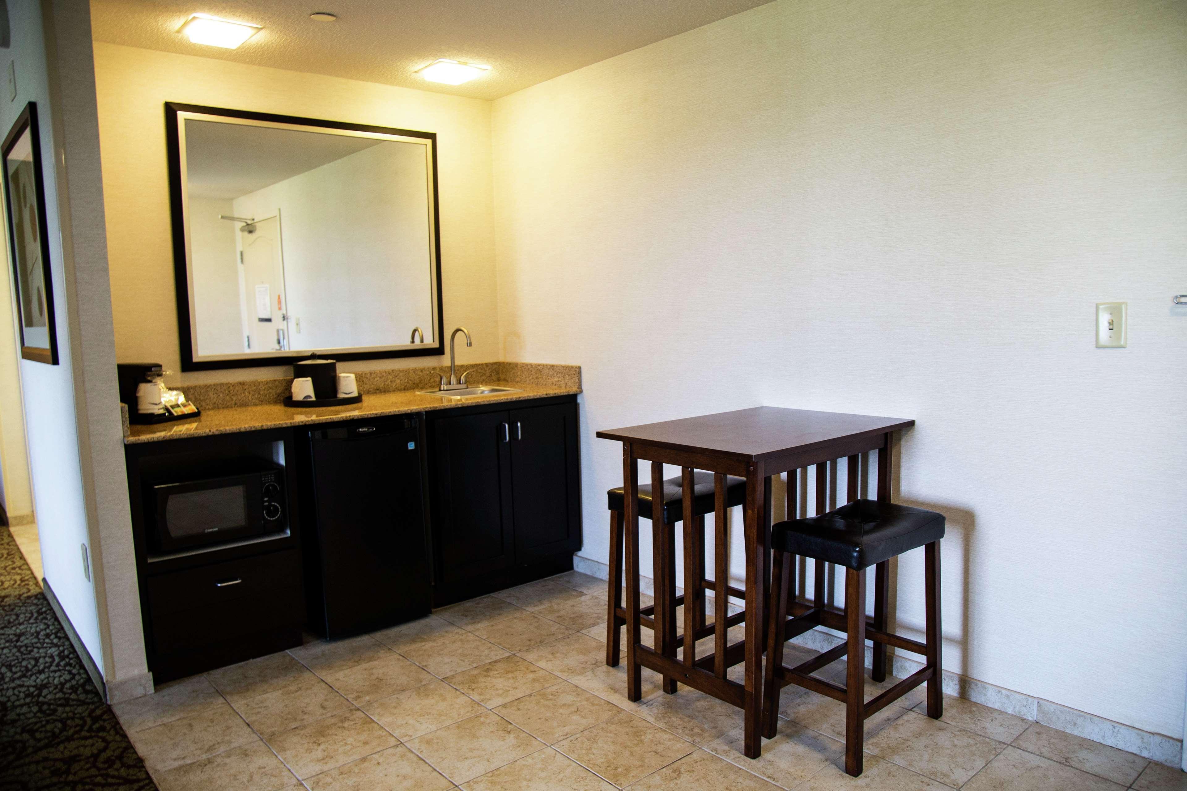 Hampton Inn & Suites Sharon West Middlesex Esterno foto