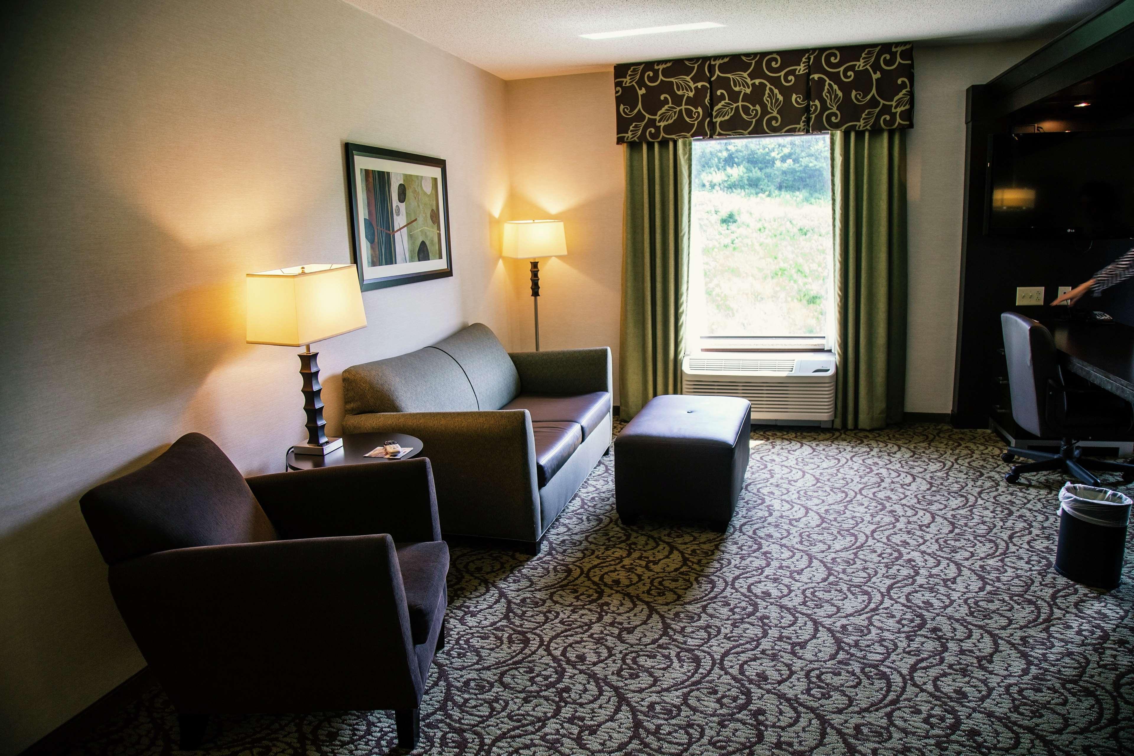 Hampton Inn & Suites Sharon West Middlesex Esterno foto