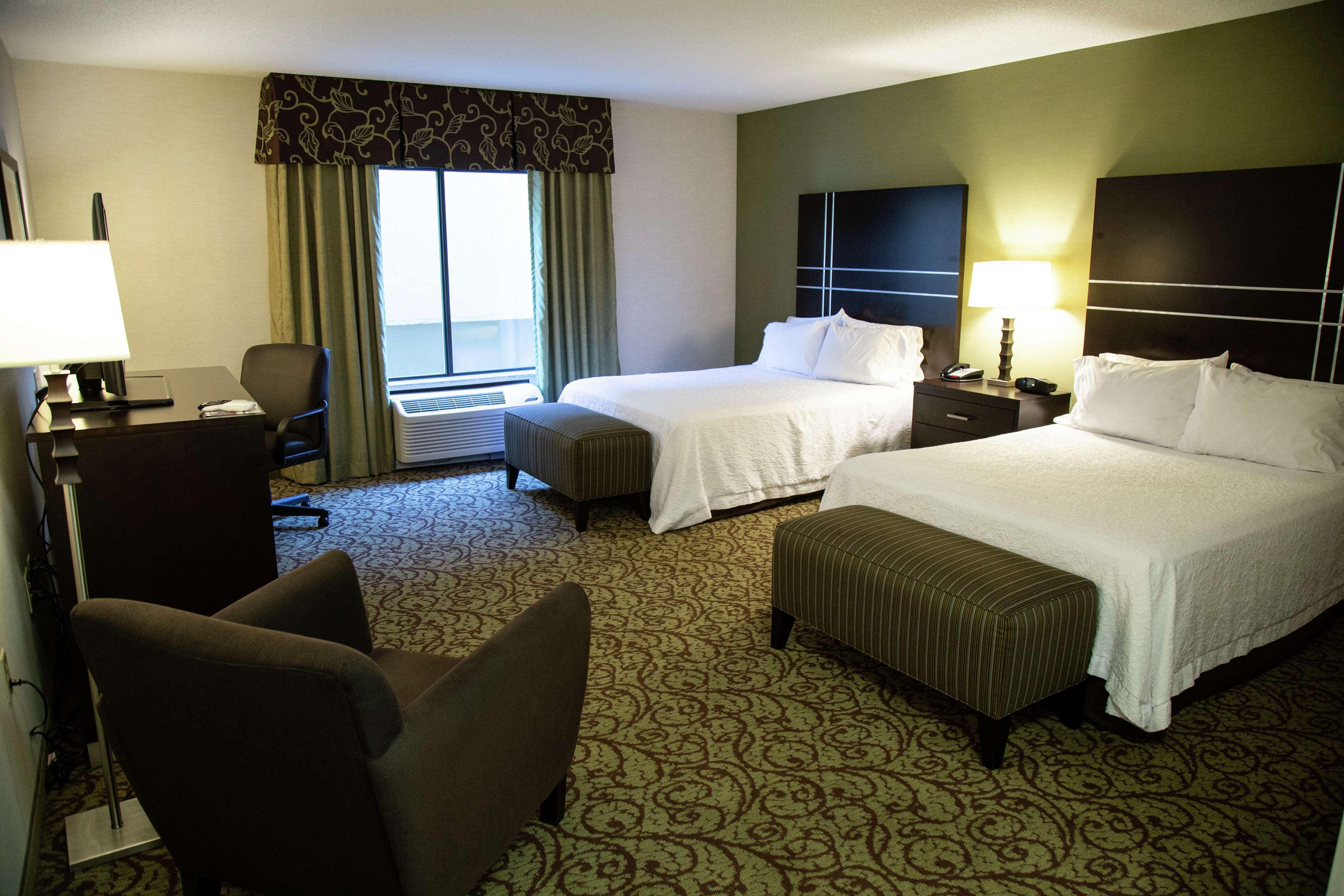 Hampton Inn & Suites Sharon West Middlesex Esterno foto