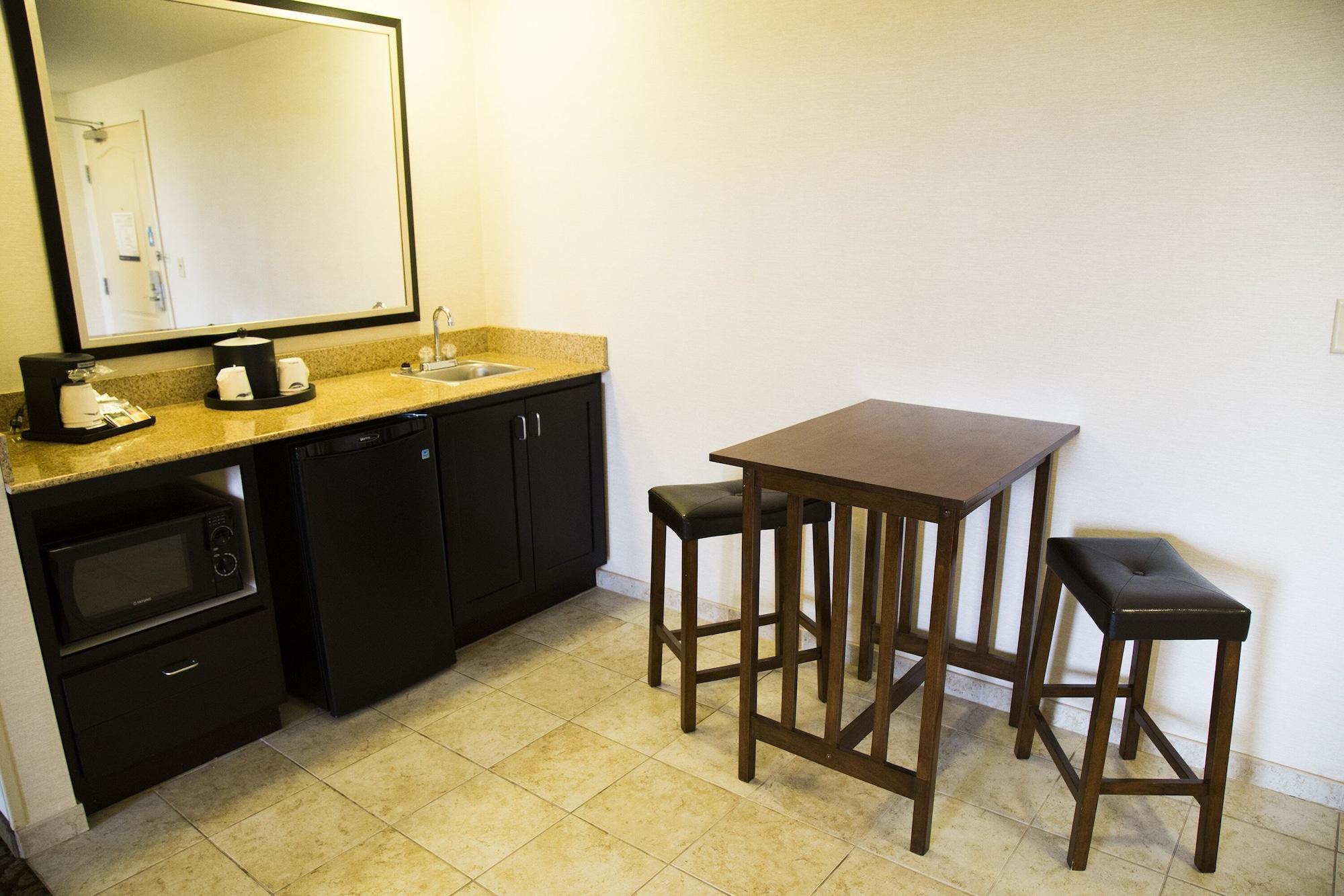 Hampton Inn & Suites Sharon West Middlesex Esterno foto